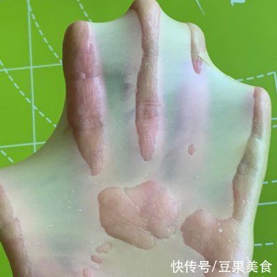 炎炎夏日|#夏日开胃餐#炎炎夏日一抹绿～港式抹茶吐司