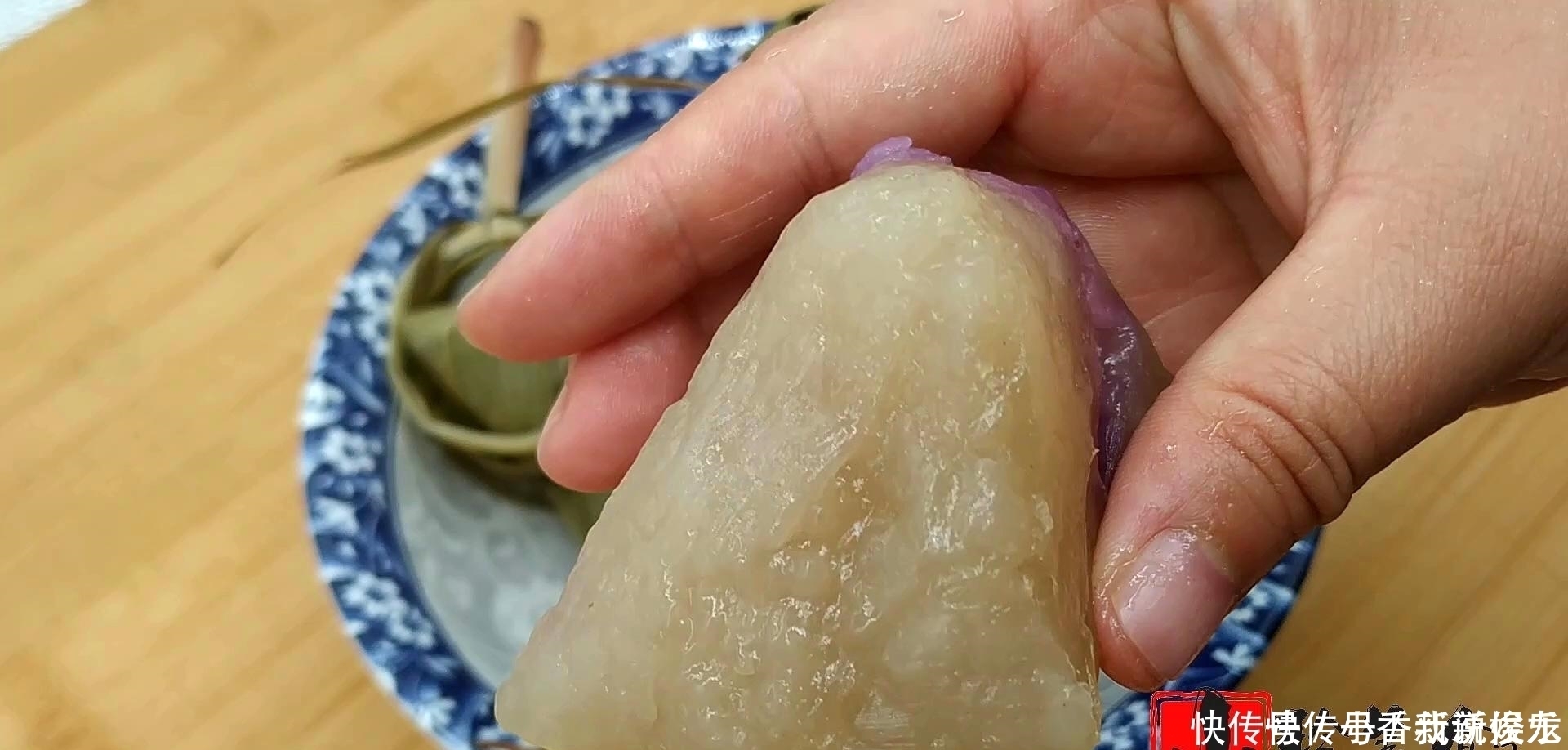 端午节粽子换个新吃法,教你包水晶粽子,晶莹剔透,好看又好吃