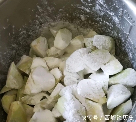 炒茄子|天冷了,这是茄子最好吃的做法,鲜嫩软绵又入味,比红烧茄子好吃