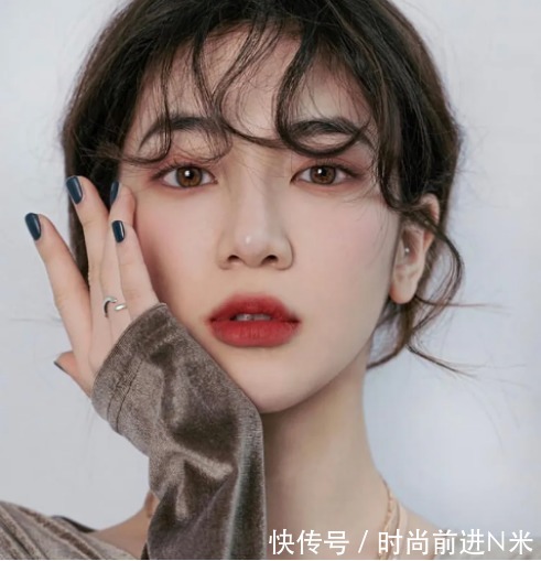 蒂尔菲娜美色无瑕粉底液,谁的本命粉底?