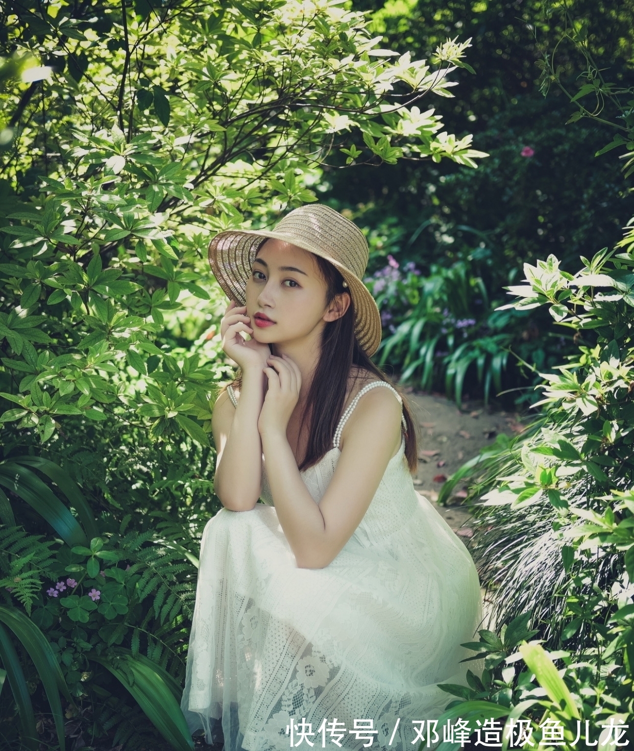 琼卮!七言格律:流莺脉脉频回首,有意传情归旧林