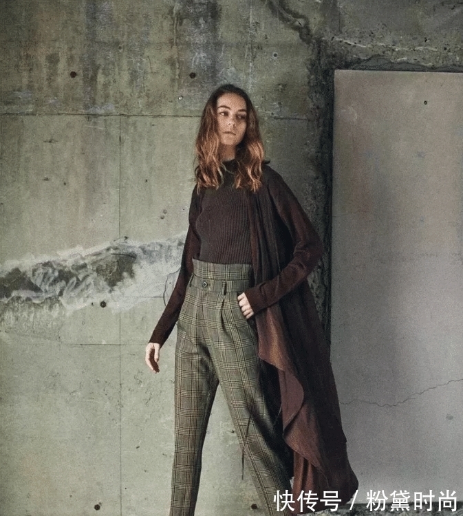 长裤 今年流行一种风格,叫:大衣+长裤,显瘦又高挑,换种思路更时髦