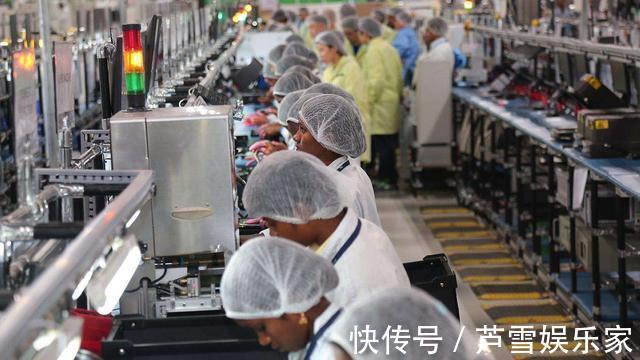 中国取消了苹果特权，其一天损失超50亿，外媒库克将反击