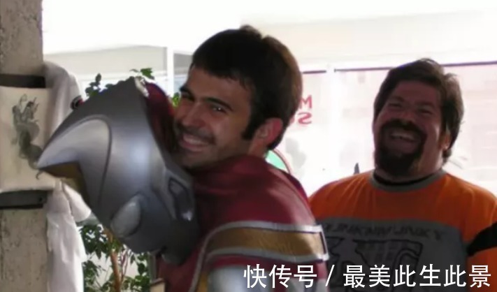 迪迦|拆开奥特曼的皮套后,终于知道圆谷多穷了,真的替演员们心疼!