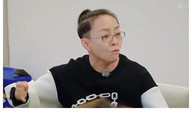 周也|宋丹丹情商欠费还是倚老卖老？郭麒麟被迫道歉，周也受冷落
