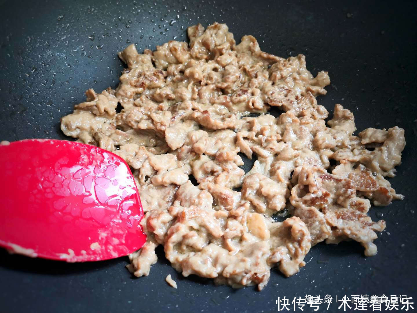 牛肉|炒牛肉很多人第一步就错了,大厨教你技巧,肉不老不柴,滑嫩可口