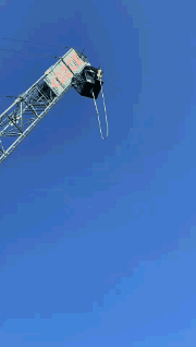 |搞笑GIF:姑娘,你能接受这么大的宝宝吗?