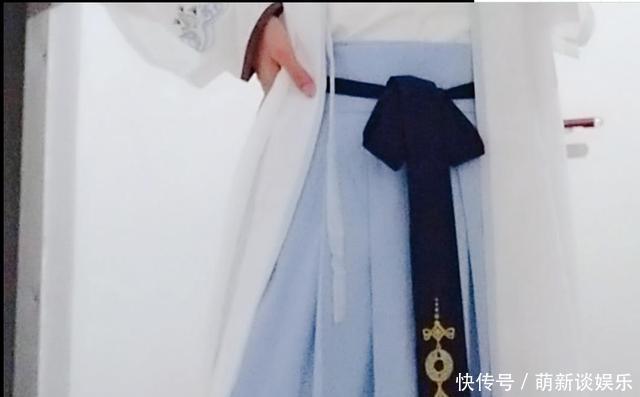 都是右衽|刚买了套汉服,这样穿哪里不对