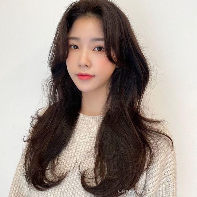 发量|今春女发别乱剪,有这10几款就够了,短中长都很美