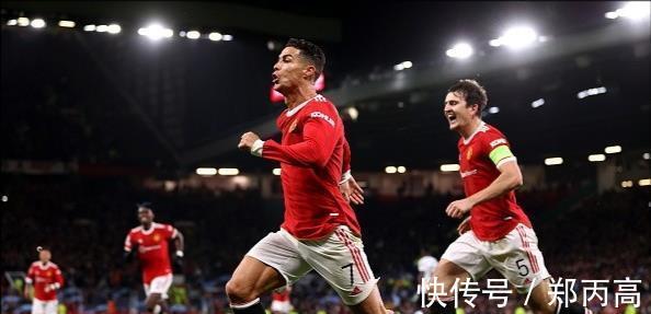 罗纳尔多|英媒：C罗成为曼联历史上 第14位最佳射手 卡瓦尼成为完美搭档！