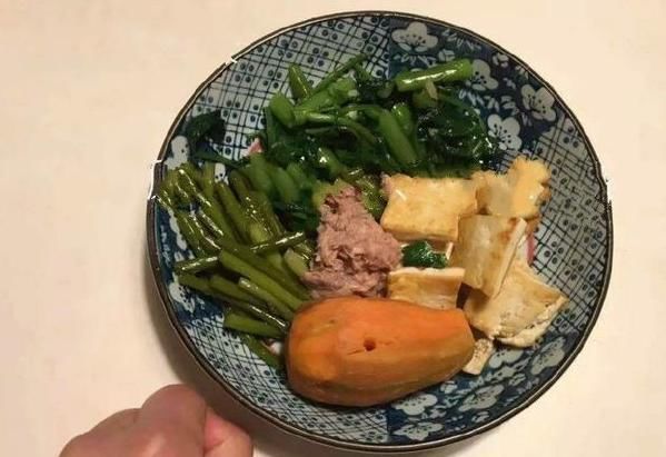 晚餐|女性日常减肥禁忌晚饭后“三要素”，让体重轻松回到2位数