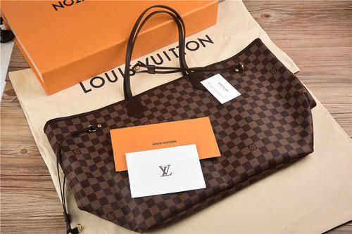 给iPhone穿上一身LV棋盘格纹，一次朴实无华的跨界之旅！