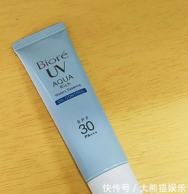 Mistine|防晒霜中的扛把子怡思丁清爽,Mistine不输安耐晒,关键是便宜!