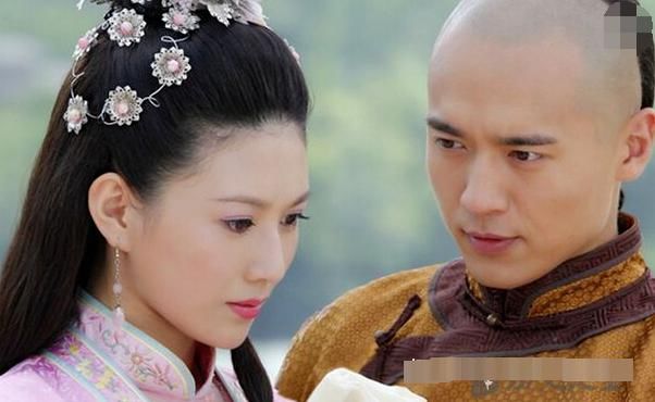 专宠|顺治只活24岁，而且专宠董鄂妃，那他17个孩子是怎么来的？