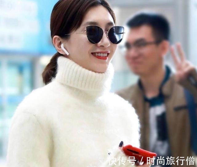 街拍|女星们机场大秀“毛衣风”, 一款比一款洋气,你更钟意哪一款呢?