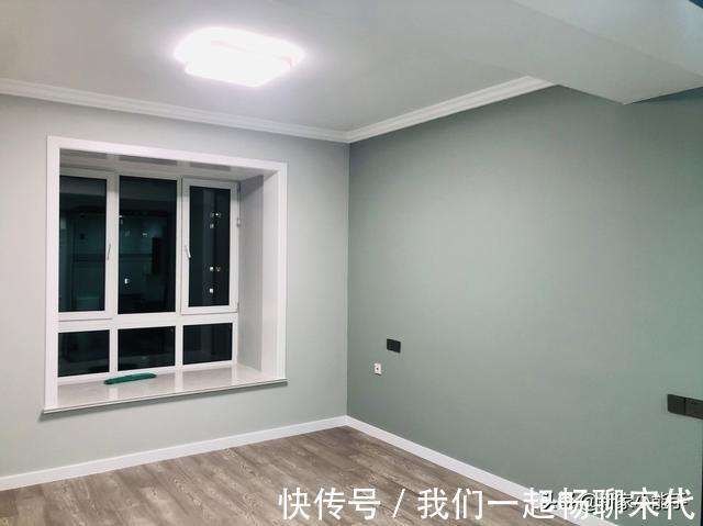 屋主|花了八个月完工,过道设计柜子很实用,主卧透明玻璃卫生间真抢眼