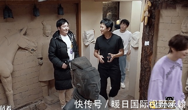 五哈鹿晗遇人不淑,吓得三次倒地,答题小能手彭畅再次上线