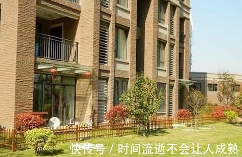 三楼|买房冲动买了个3楼好后悔,低楼层的优点请给我来一打好吗
