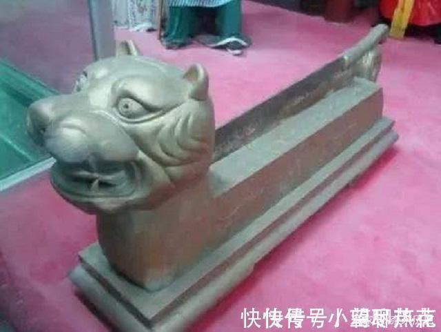 虎头铡&被称再世诸葛的公孙策,为何被包拯送上虎头铡问斩原因令人无奈