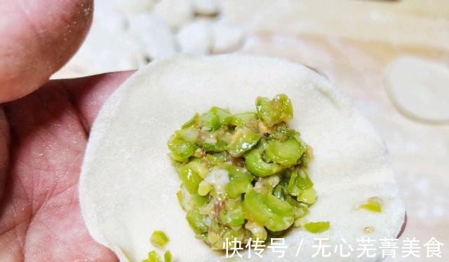 好吃不如饺子,豆角猪肉馅水饺,谁吃谁知道!