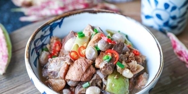 晒一下我老公的晚餐,虽然只有1道菜,朋友却说一般人吃不起