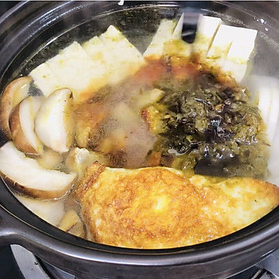 泡椒酸菜咸鱼煲