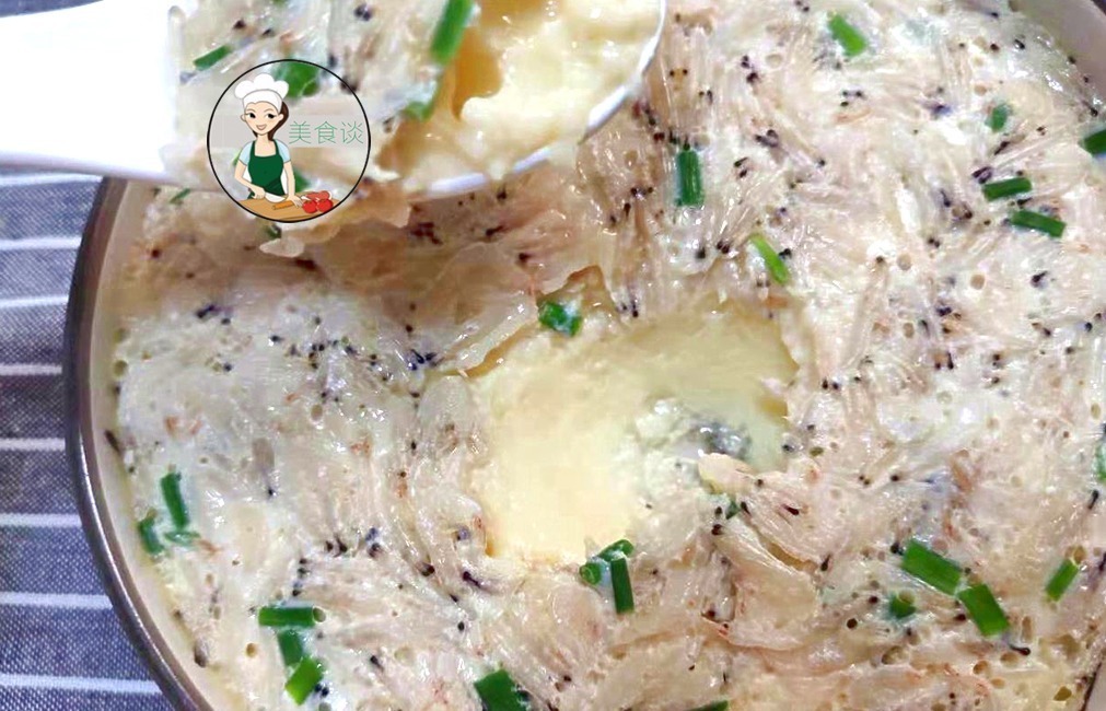 适合秋天吃的一道蒸菜,8分钟上桌,鲜甜补钙,三天两头给孩子做