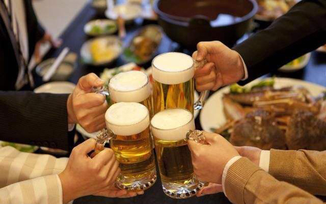 健康|不论酒量有多大，喝酒时3种食物不能碰，为了健康别不在意