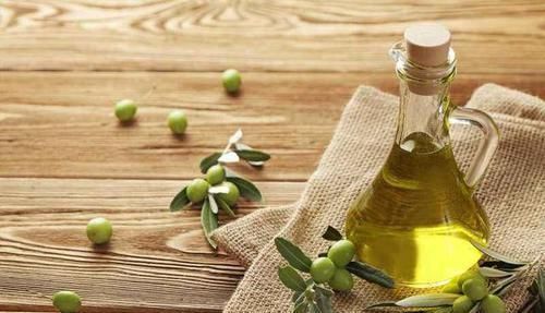 膳食纤维|经常便秘真烦恼,多吃三种食物,疏通肠道,有效预防便秘