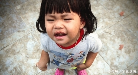 节约粮食|孩子总是装很多饭却不吃完,我们应该怎样教会孩子节约粮食?