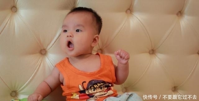 宝妈|宝宝见到这3种人会笑,说明智力发育比同龄人快,将来更有成就