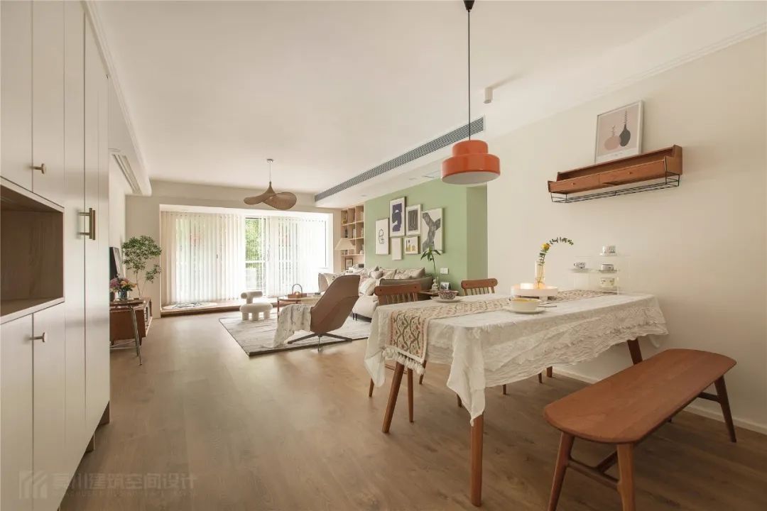 文艺|135㎡现代简约,温馨舒适的空间,加上草绿色的点缀,文艺舒适