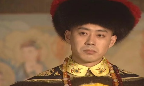 之间|康熙为什么以嫔的身份,安葬一个侍女,她和康熙有怎样的情缘