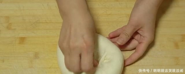 终于找到了！早餐最好吃的做法，不蒸不油炸，层层裹着馅料，真香