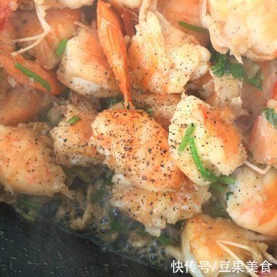 蒜香黄油虾|健康低卡家常菜——蒜香黄油虾