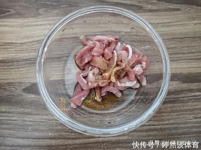 入秋后，这2样蔬菜一起炒，家人都爱吃，便宜又