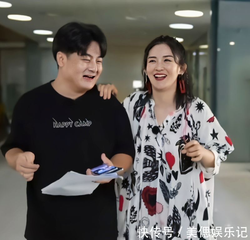 谢娜回归快本直播!线上观看人数破千万!赵丽颖加入娜娜回归首秀