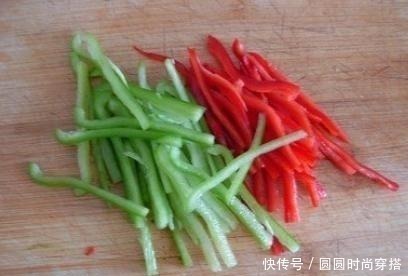 炒土豆丝|炒土豆丝时，放醋顺序是关键，很多人不懂，难怪炒出来不够香
