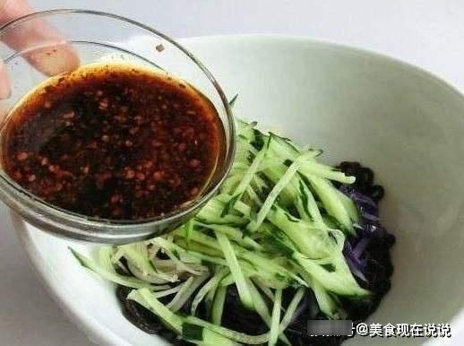 老干妈|自制万能凉拌汁时，要不要加水？很多人不懂，难怪拌啥都不入味