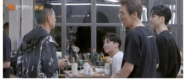 布瑞吉|《披荆斩棘》竞拍曲目，陈小春承包喜剧笑点，上演乌龙名场面