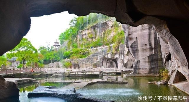 我国4条“宝藏”线路，藏着国内少见的美景，五月自驾去看看吧