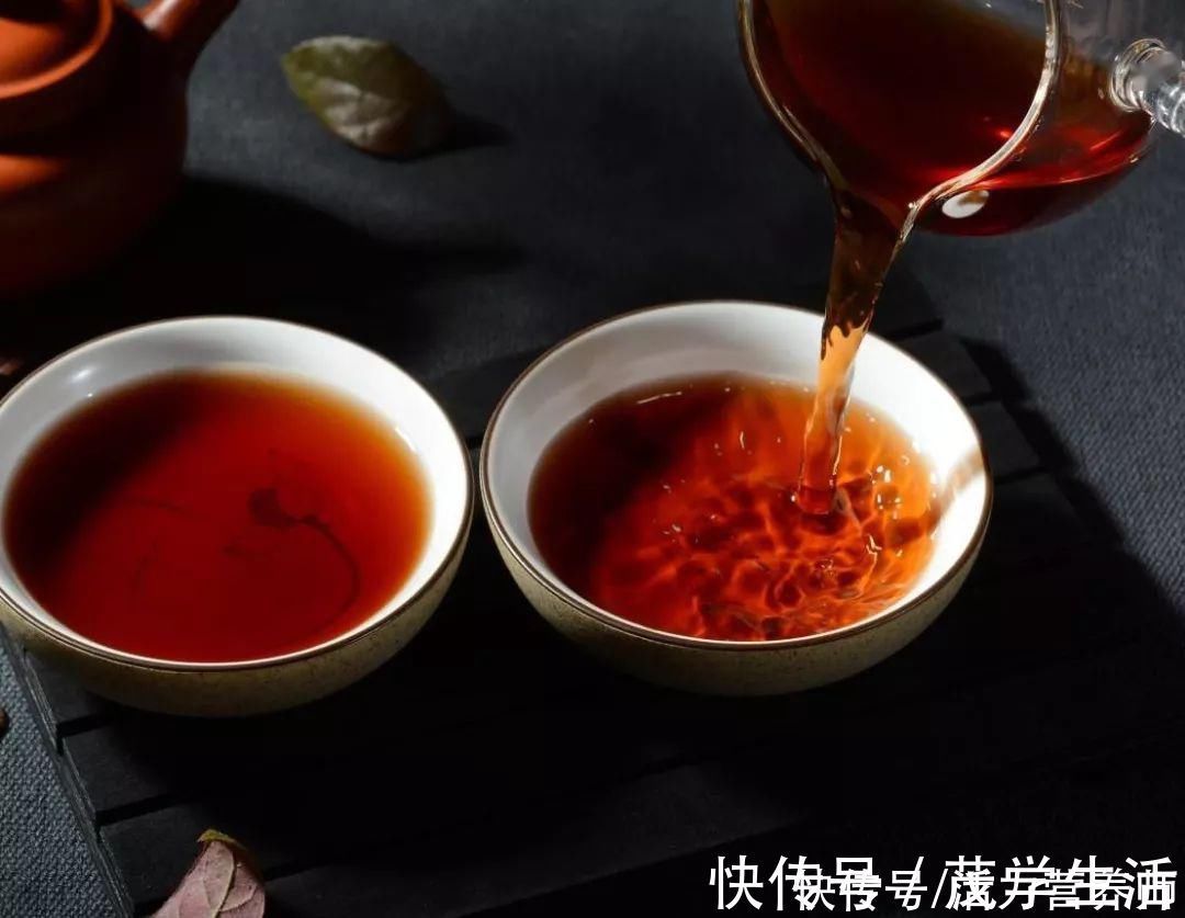 绿茶|喝茶水反而会致癌？科学家们研究45万人发现：正确饮茶很重要