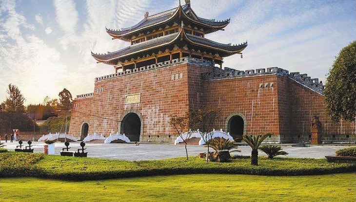 城墙|为何古代缉拿疑犯,第一步都是关闭城门,难道就没有出城小道?