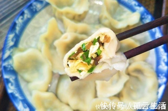 韭菜饺子|做韭菜馅饺子时，容易出汤又烂皮，教你1招，饺子不破皮更好吃