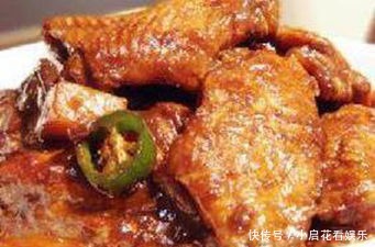 玉米|美食推荐:莲藕炒木耳、黄焖鸡翅、辣子鸡中翼、玉米烧排骨的做法