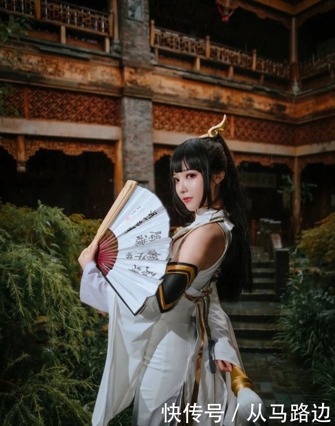 壁纸|2020.11.7王者荣耀：上官婉儿cosplay壁纸！