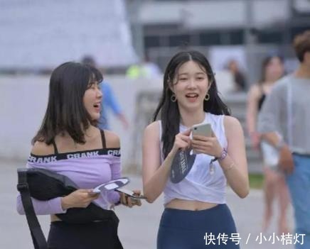 青春|打底裤这样搭配，展现青春色彩，充满奢华复古气息