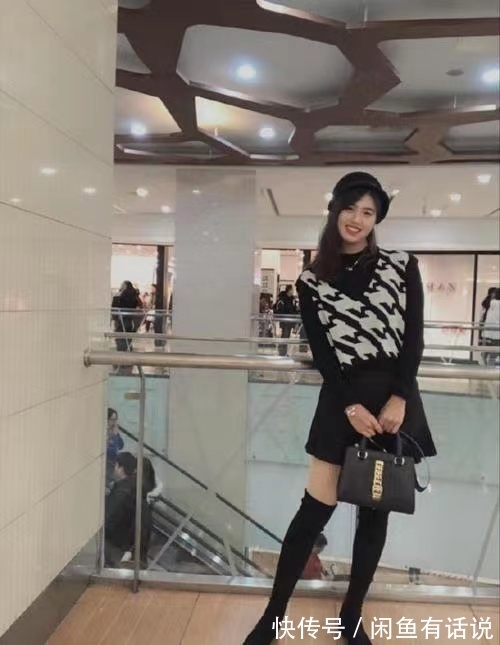 赛场|张雨霏赛场上真霸气，私底下却是隐藏的时髦精，穿小香风套裙好美