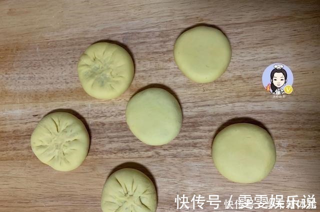 我家最近爱上了这款早餐饼,不用发酵,暄软香甜,连吃3天都不腻