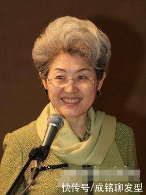 为什么六十岁女人都喜欢短发？发质发量气质变了，短发利落又减龄